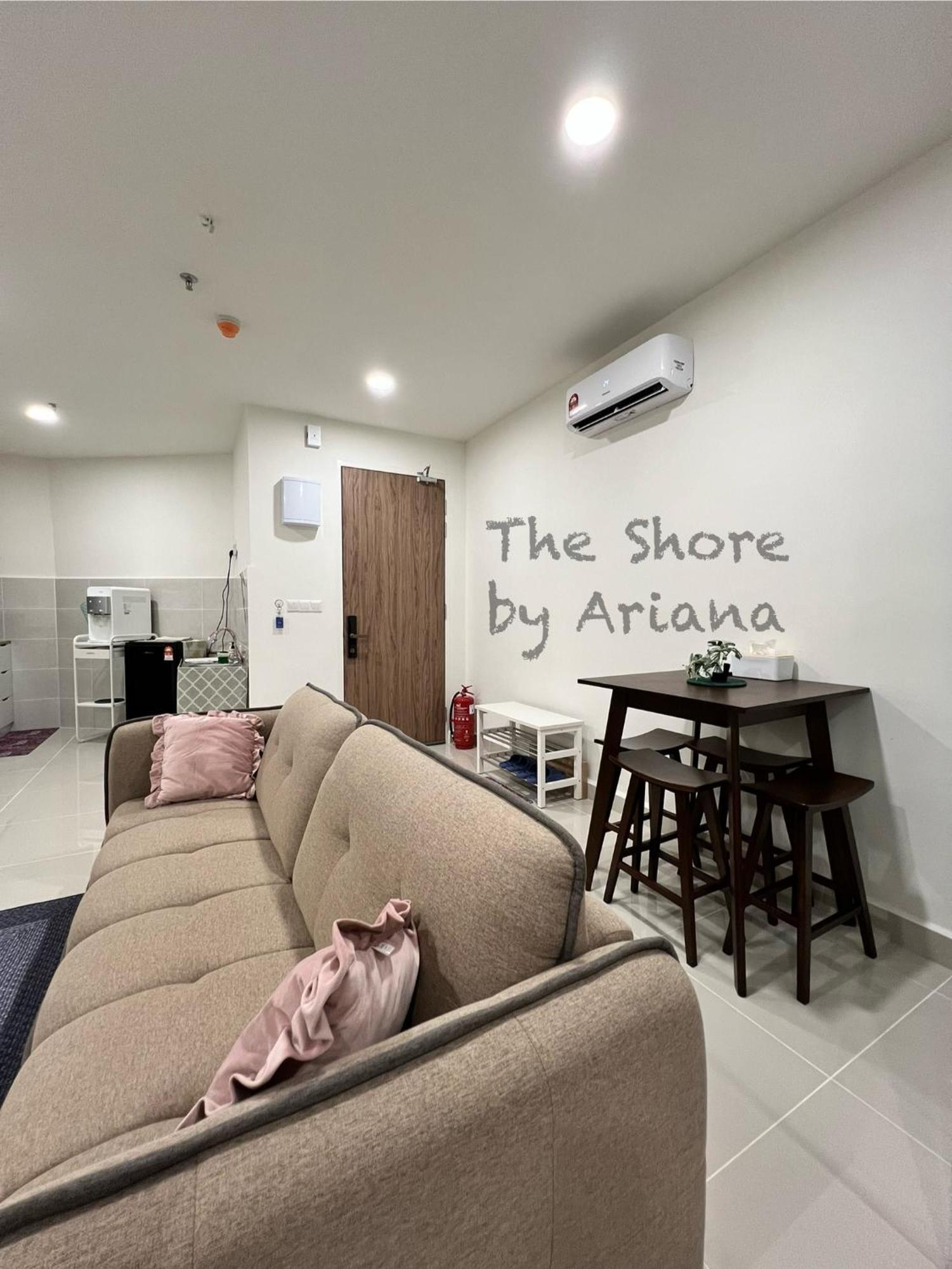 The Shore Kota Kinabalu By Ariana Luaran gambar